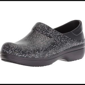 Croc Neria Pro ll Nursing Shoes